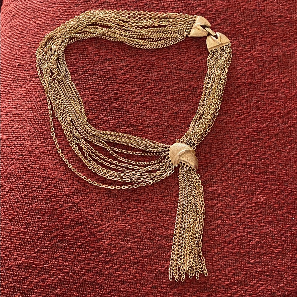 Elegant Gold Chain Necklace
